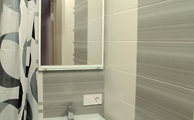 Solo Apartment Dragomanova